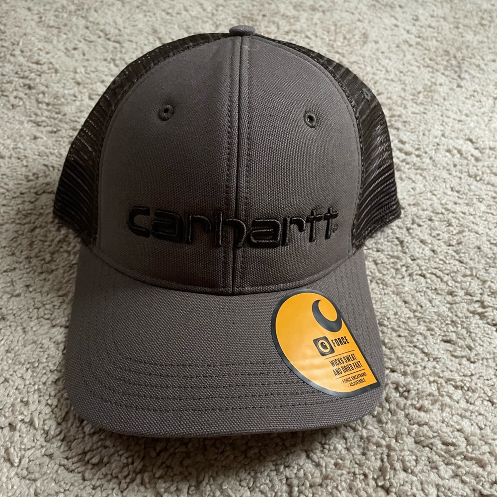 Carhartt hat